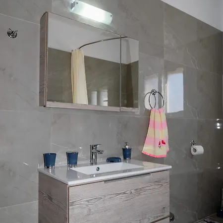 Serenity Luxury In Paradisi Rhodes Apartment *